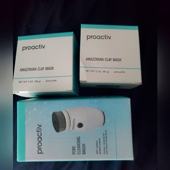 : 3pc bundle of 2 proactiv amazonian clay mask & 1 Proactiv pore cleansing brush - Picture 9 of 10